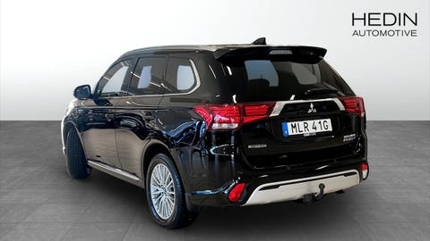 Mitsubishi Outlander PHEV, bakifrån