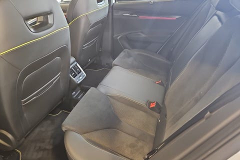 Skoda Enyaq, baksäte