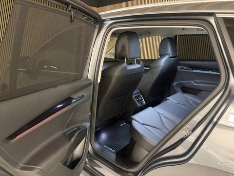 Skoda Enyaq, baksäte