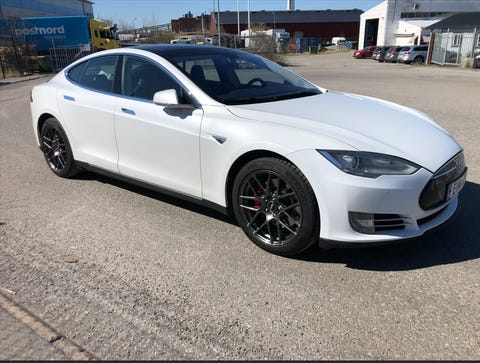 Tesla Model S 2014