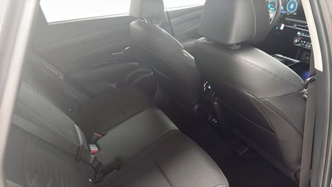 Hyundai Tucson PHEV, baksäte