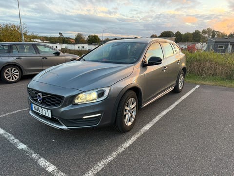 Volvo V60 Cross Country 2016