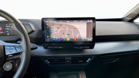 Cupra Born, instrumentpanel