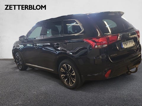 Mitsubishi Outlander PHEV, bakifrån