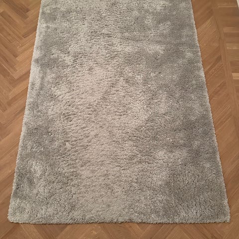 Rusta Matta med svart och vit mönstring | Blocket