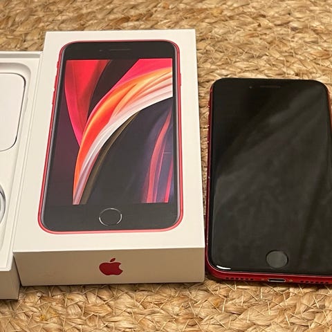 apple-iphone-se-64-gb-svart-blocket
