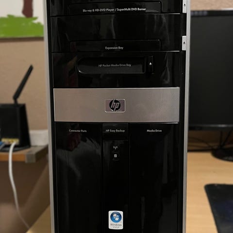 Retro dator med Windows XP | Blocket