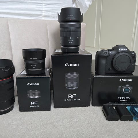 Canon EOS R med objektiv: RF 24-70mm 2.8 och RF 35mm 1.8 | Blocket