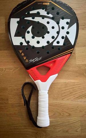 Analyse De La Raquette Nox AT10 18K 2024 Par Agustín Tapia – Padel Market