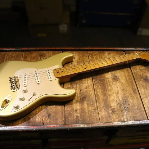 Fender Stratocaster 1982, Dan Smith, Aztek Gold, Made in USA | Blocket