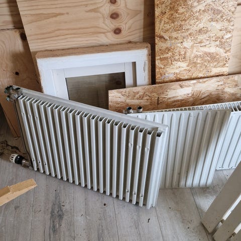 Äldre stil vattenburen radiator / element | Blocket