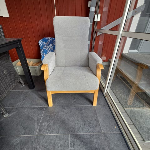 Fåtölj IKEA omtänksam | Blocket