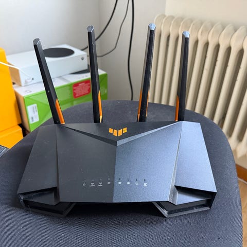 EiFi Router Asus RT-AC88U | Blocket