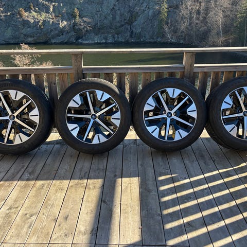 3st Vinterdäck (utan fälgar) 255/45 R19 – Toppskick, redo för vintern ...