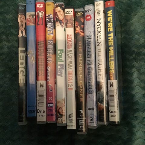 paket-med-10-dvd-filmer-och-1-blu-ray-nr-9-blocket