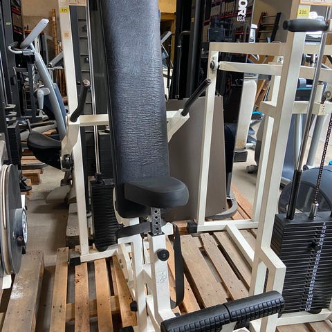 technogym-standing-calf-st-ende-vadpress-kommersiell-kvalitet-blocket