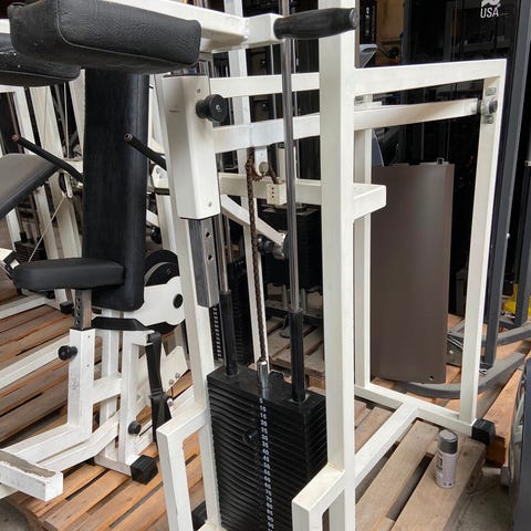 technogym-sitting-calf-kommersiell-vadmaskin-blocket