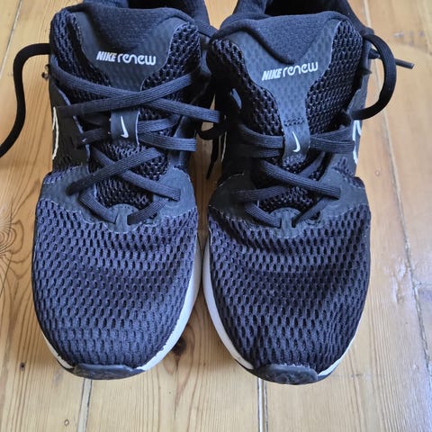 nike-l-parskor-svart-stl-41-blocket