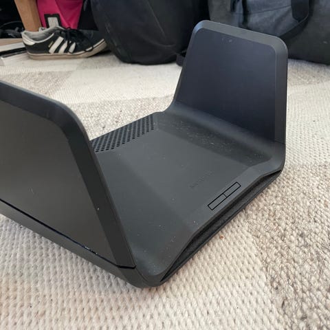 Netgear Nighthawk AX12 12-Stream AX6000 WiFi 6 Router | Blocket