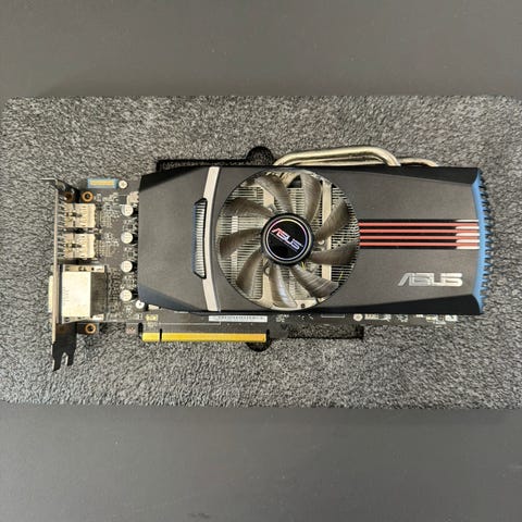 AMD Radeon RX Vega 64 Nitro+ | Blocket