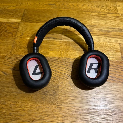 Oanvänt Poly headset med mikrofon och USB-kabel. | Blocket