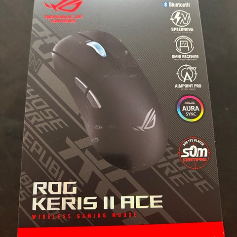 SR7 ultralätt gamingmus RGB vit #Blockethöst | Blocket