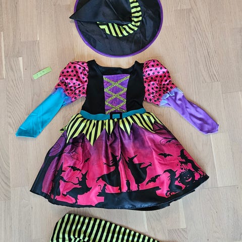 Halloween kläder stk 110-116 | Blocket