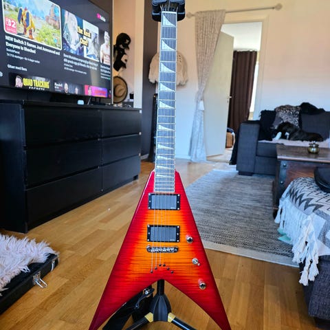 Jackson X Series RRX24 Black/Yellow Randy Rhoads | Blocket