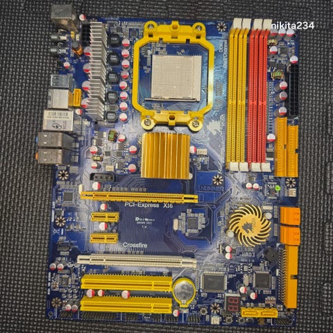 DFI Blood-Iron P45-T2RS – Legendariskt LGA 775 Moderkort (Intel P45 ...