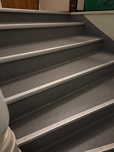Badrumsrenovering/Mattläggare