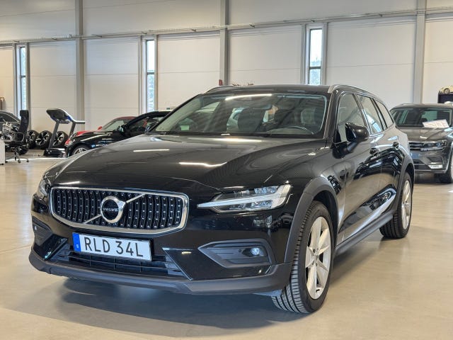 Volvo V60 Cross Country 2021