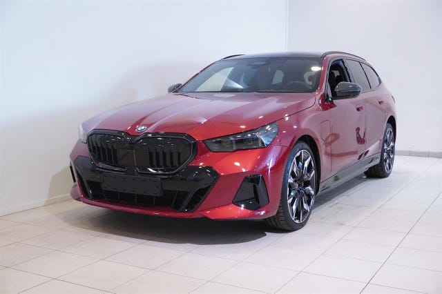 BMW 550e 2026