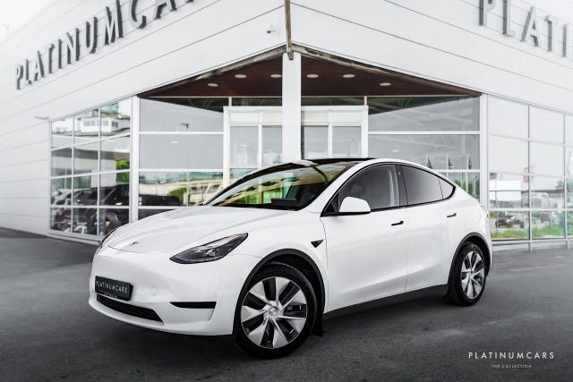 Tesla Model Y 2023