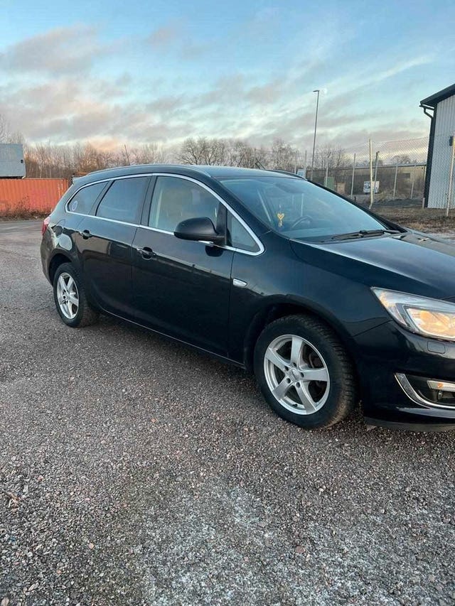 Opel Astra 2013