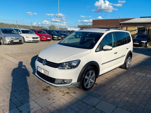 Volkswagen Touran Cross 2012
