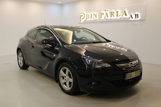 Opel Astra 2012