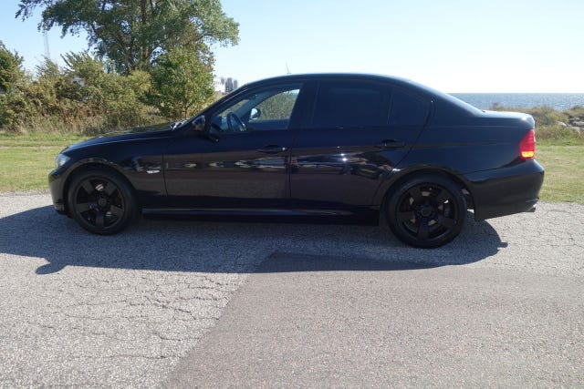 BMW 320 2011 – bild 2