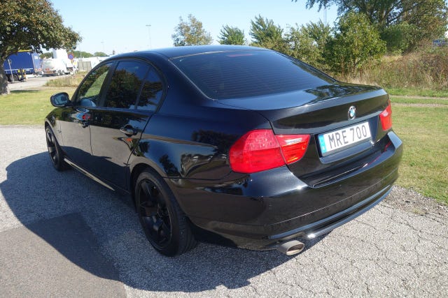 BMW 320 2011 – bild 3