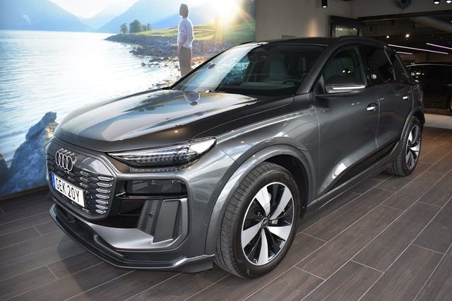Audi Q6 e-tron 2024