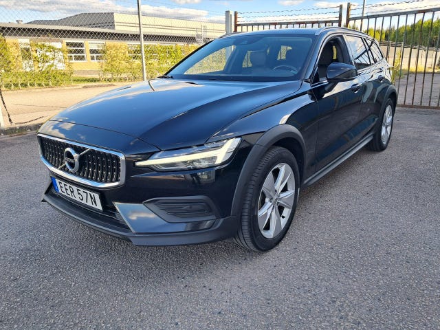 Volvo V60 Cross Country 2022