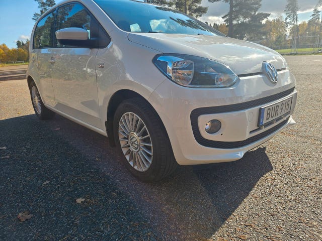 Volkswagen UP! 2015