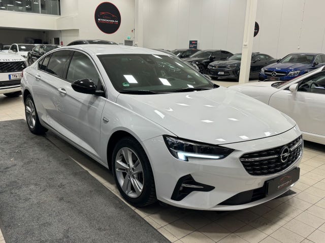 Opel Insignia 2021
