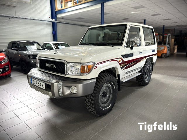 Toyota Land Cruiser 2016