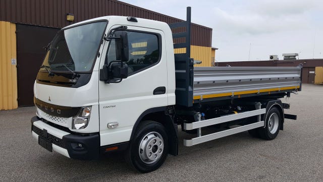 Mitsubishi Fuso 2023