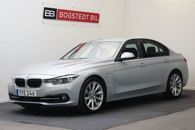 BMW 330e 2018