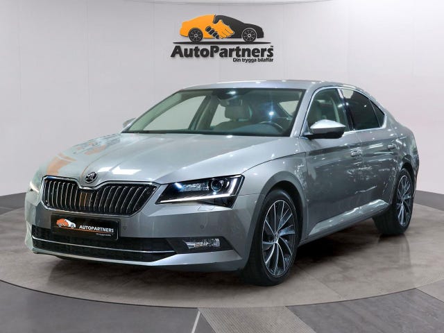 Skoda Superb 2016 – bild 2