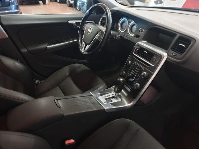 Volvo V60 2012 – bild 4