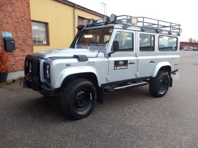Land Rover Defender 110 2012
