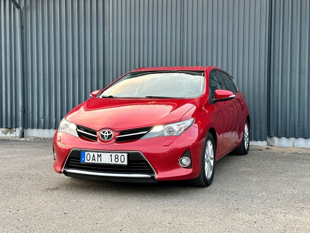 Toyota Auris 2013