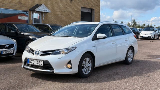 Toyota Auris 2013